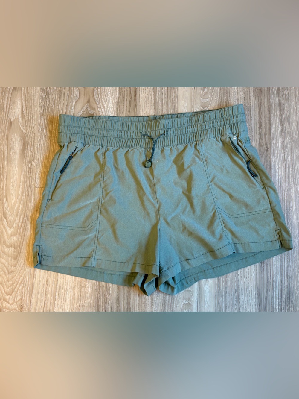 AVALANCHE Women's Hiking Shorts Size XL Olive Green Elastic Waist Zip Pockets